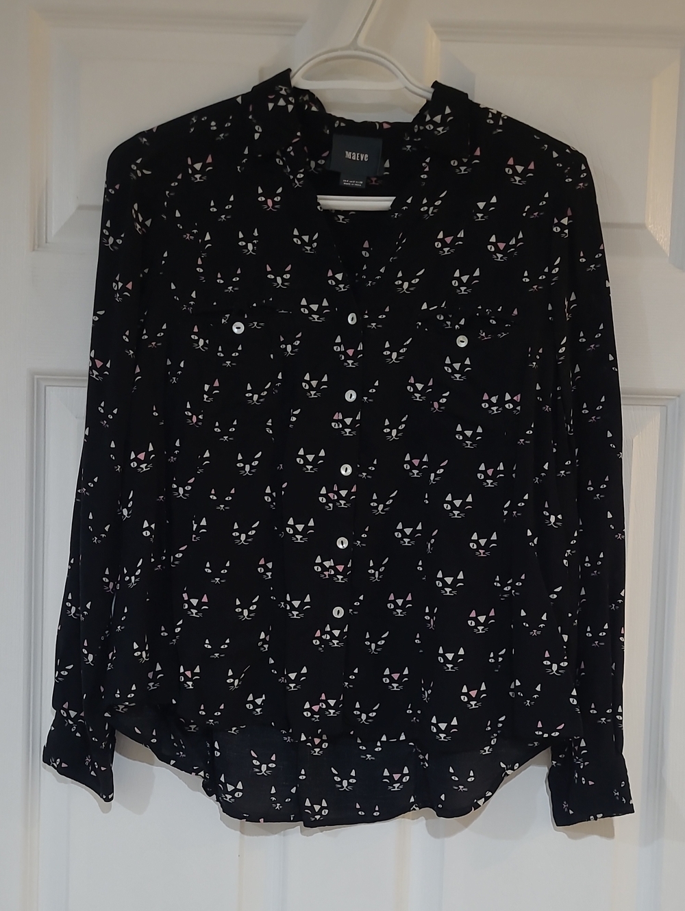 Maeve Women's Size 4 Black Button-Down Shirt with Pink & White Cat Faces